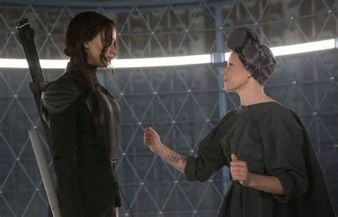 Watch Deleted Scenes From The Hunger Games Mockingjay