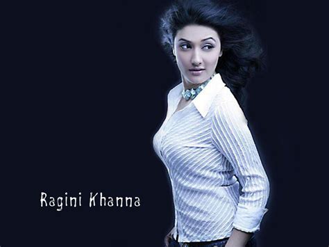actress hot stills ragini khanna hot images