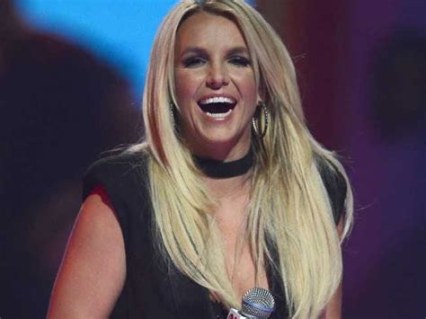 Britney Spears Tweeted A Joke About The Shutdown Business Insider