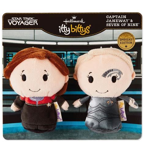 Star Trek Voyager Captain Janeway And Seven Of Nine Us Set