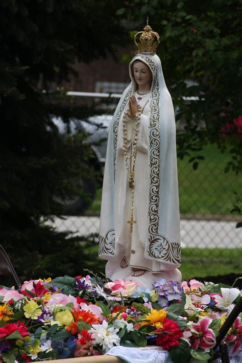 Our Lady Of Fatima Rob Clemenz Saintsforsinners