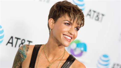 Ruby Rose Is Your New Batwoman And The Cw S First Out Lesbian Superhero