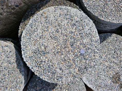 exposed aggregate stepping stone   landscape shoppe