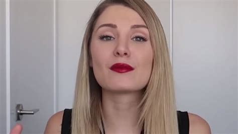 It S Ok To Be White Far Right Youtuber Lauren Southern Lands In