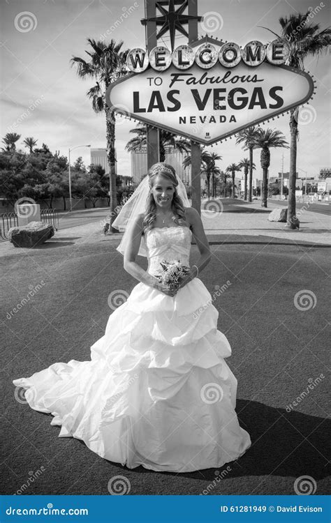 Beautiful Bride At Vegas Sign Stock Image Image Of Married White