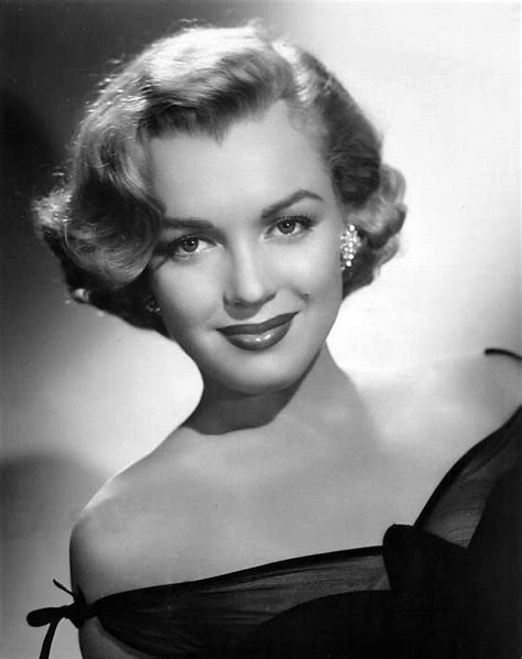 marilyn monroe a major sex symbol of hollywood in 1950` actresses