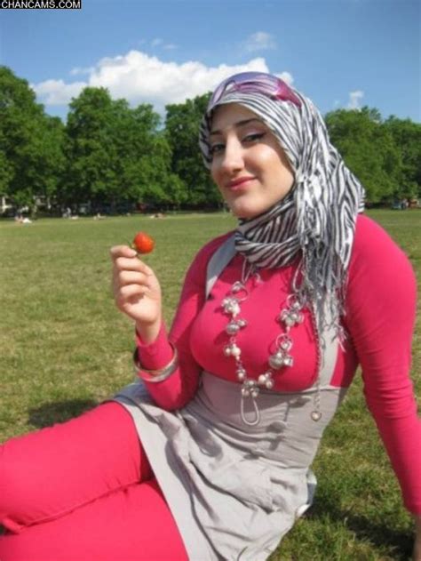sexy muslim girls hot lesbian sloppy kiss hot brunette milf