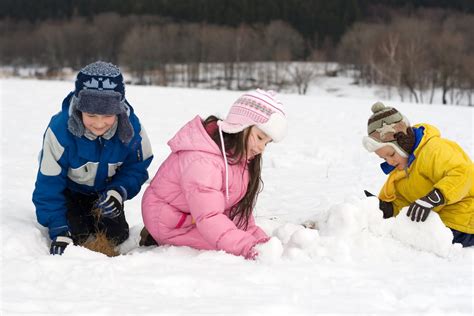 fun snow activities     kids indys child magazine