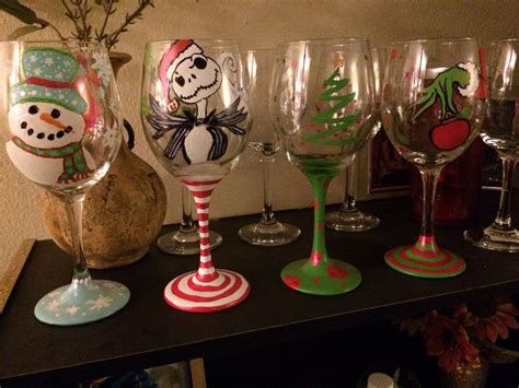 Christmas Wine Glass Ideas Christmas Themed Wine Glass Pinterest