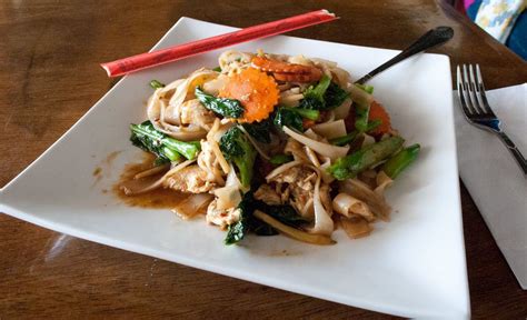 Meridian Township S Thai Princess Impresses With Authentic Asian