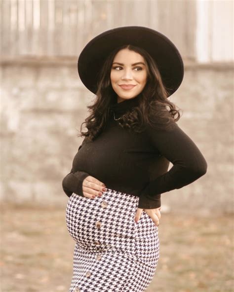Latina Pregnancy