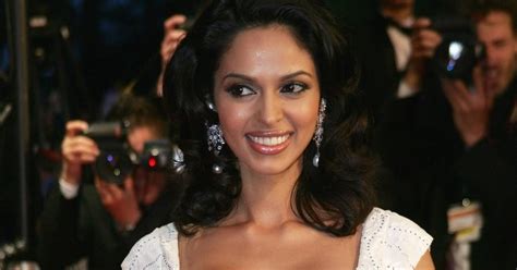 bollywood hot actress hot scene mallika sherawat hot photos biography videos