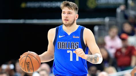 mavericks luka doncic   youngest player  record triple double