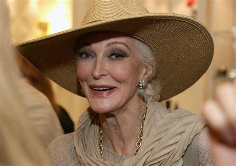 85 year old model carmen dell orefice s runway appearance has the