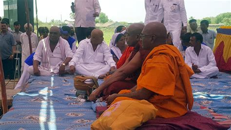 Print Una Dalits Convert To Buddhism Religion News Service
