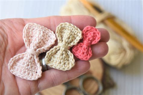 crochet bow  sizes  crochet pattern lilleliis
