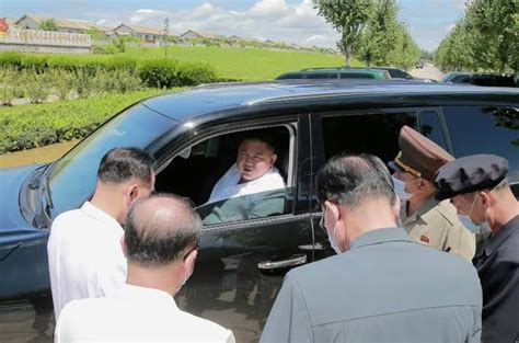 kim jong  car collection car collection  north korean politician kim jong  autobizz