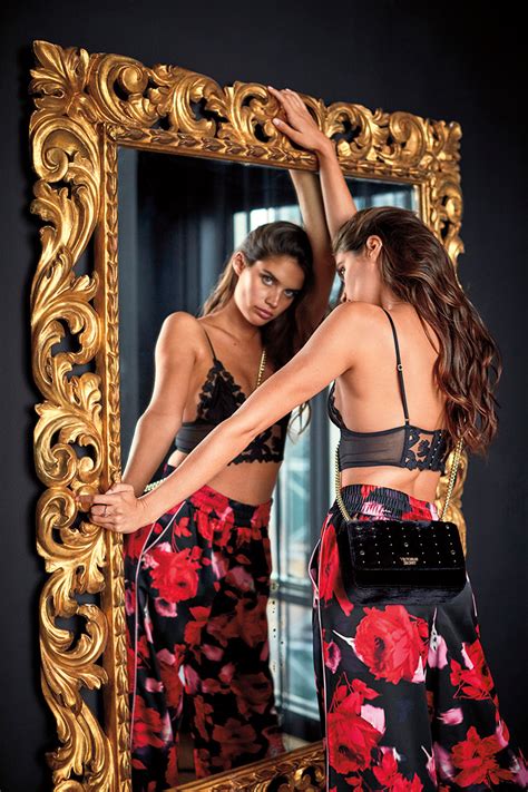 Victoria S Secret Holiday 2019 Lingerie And Sleep Collection