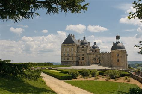 beautiful french chateaus  french chateau french castles chateau france