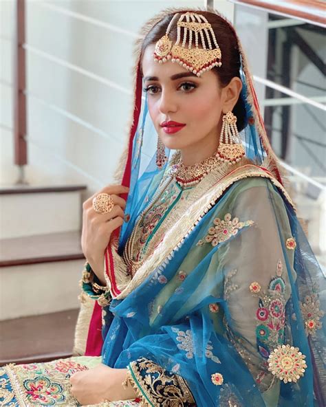 sumbul iqbal khan beautiful pakistani actress photos pakistani bridal