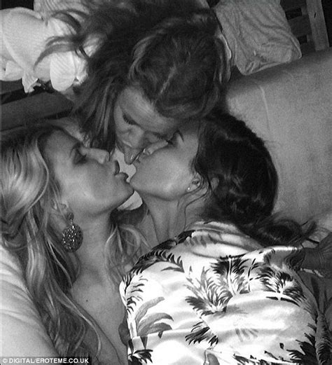 Jessica Simpson Caught In Bizarre Three Way Kiss With