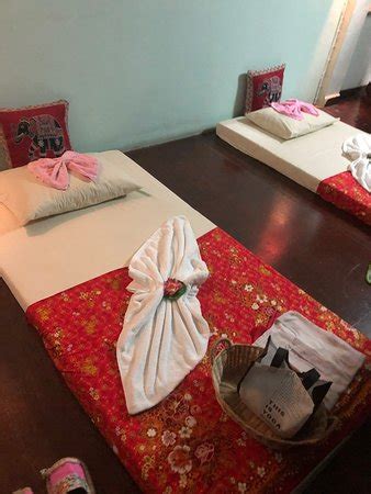 gold hand thai massage spa bangkok updated