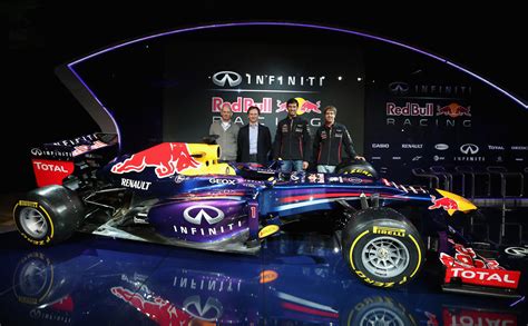 Red Bull Racing Rb9 2013 Formula One Car Makes Debut Video