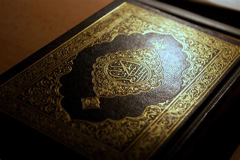 arabic islam calligraphy quran macro holy book wallpaper hd