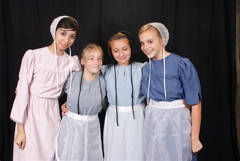 All Things Amish Clothes For Women Amish Clothing Amish Dress