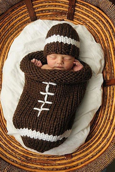 unbelievably cute    crochet   baby  fingers