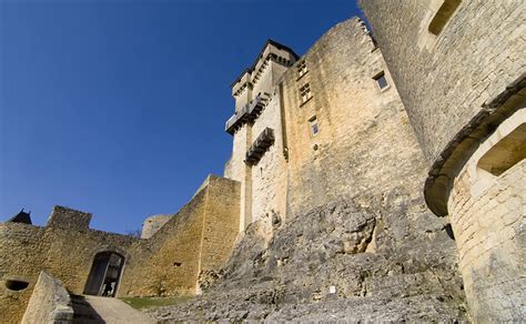 chateau de castelnaud  medieval village  castle  worth  visit