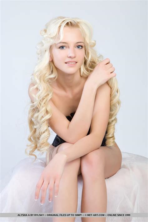 estonian model naked pussy hot girls db