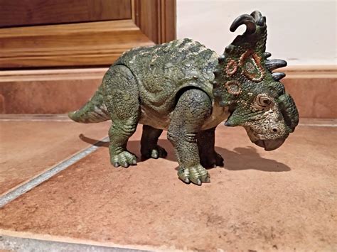 El Blog De Bahia Re Sculpt Re Repaint Sinoceratops Jurassic World