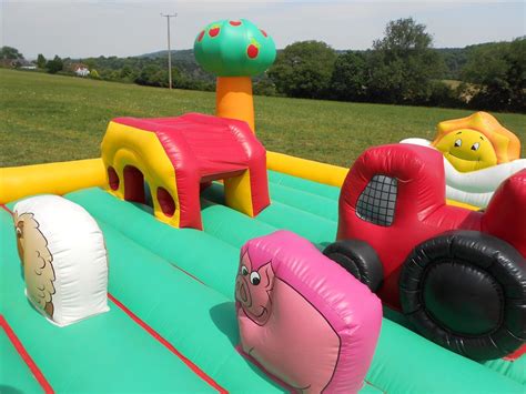 11 Old Macdonalds Farm Bouncy Castle Hire In High Wycombe