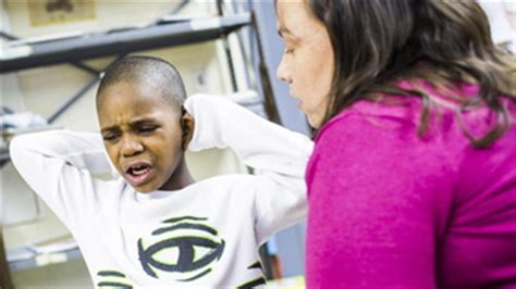 how to calm a temper tantrum in the classroom