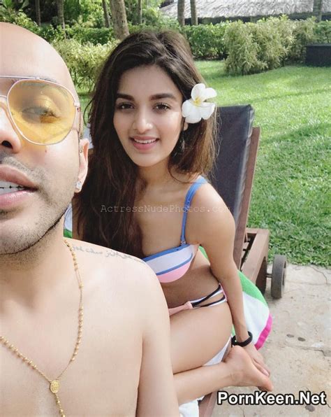 latest nidhhi agerwal nude boobs pussy xxx sex photos 2019 actress