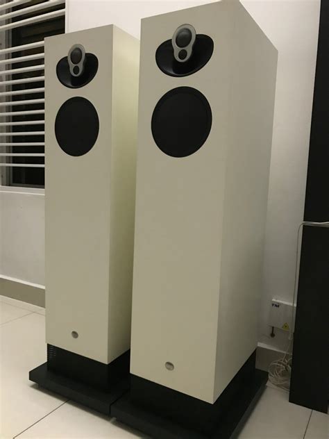 linn majik isobarik floor standing loudspeakers  sold