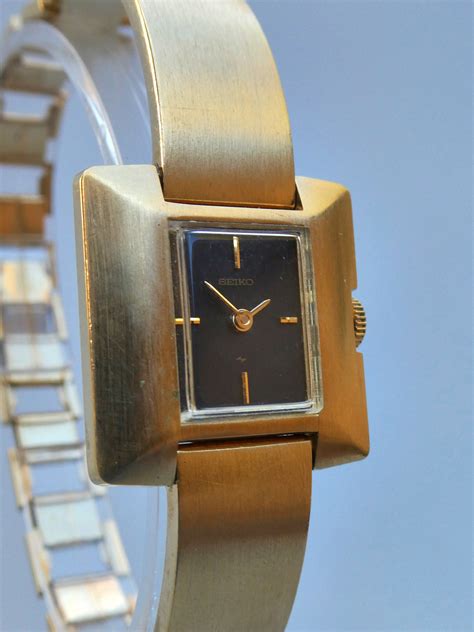 1970s Seiko Vintage Cuff Gold Bracelet Watch • Mid Century Minimalist