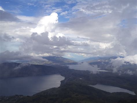 gambar danau kembar