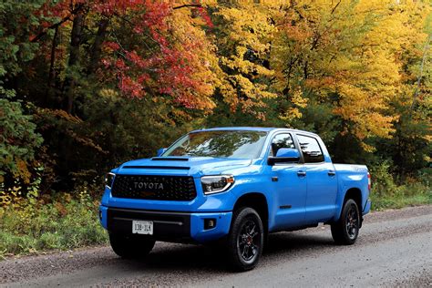 le toyota tundra   camion robuste puissant  raffine toyota canada