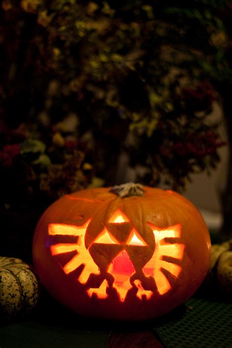 triforce pumpkin   brother carved   hallowe flickr