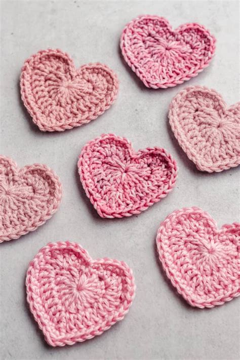 crochet heart pattern  sizes sarah maker