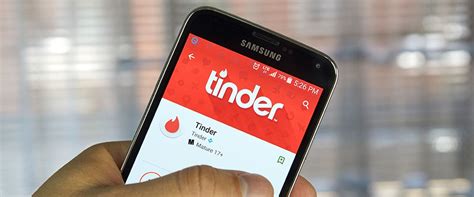 6 Things You Should Stop Doing On Tinder For The Right