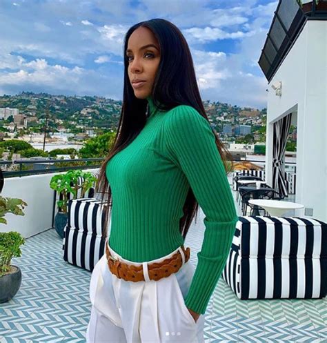celebrating nigeria s independence day kelly rowland stuns in green