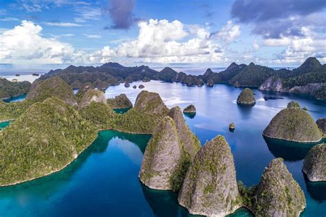 review  raja ampat west papua indonesia  edition