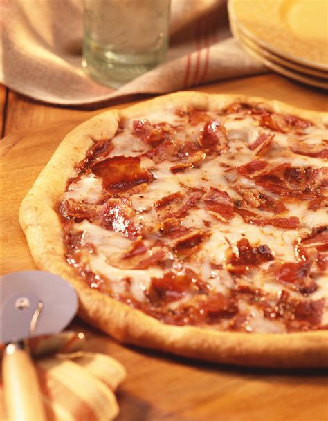 bacon pizza   fabulous  simple fun recipe