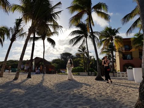 the complete and best guide to sandos playacar weddings hola weddings