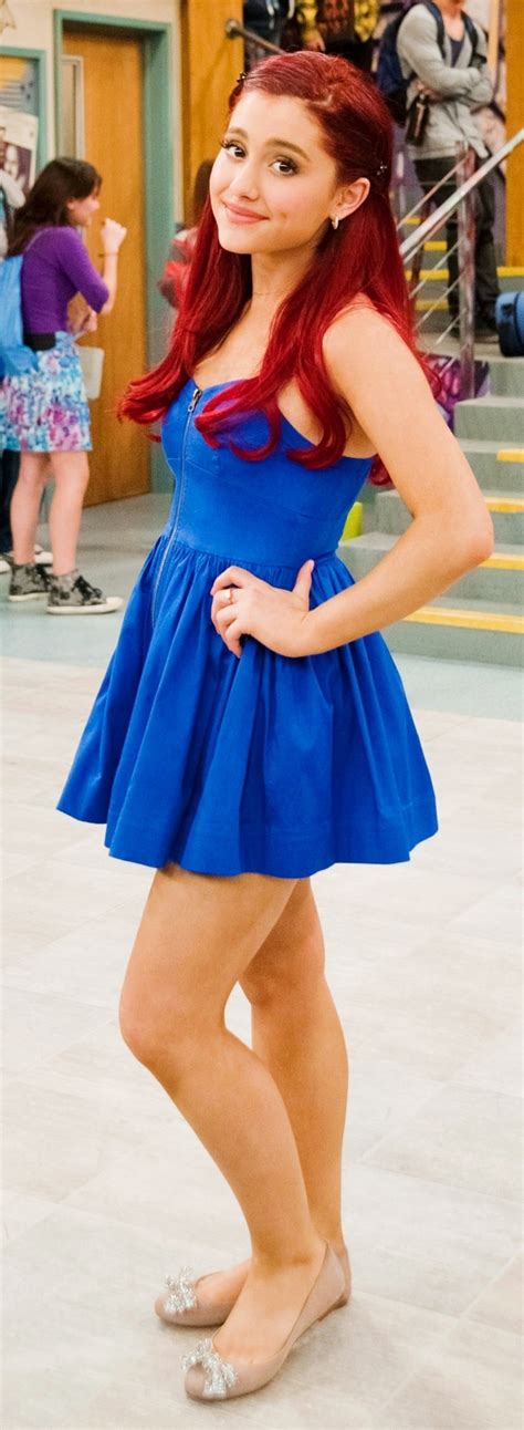 Image Ariana Poses In Her Cat Valentine Dress On Set