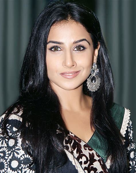 Bollywood Hot Actress Vidya Balan Profile And Vidya Balan