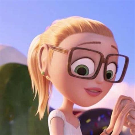 20 famous female cartoon characters with glasses